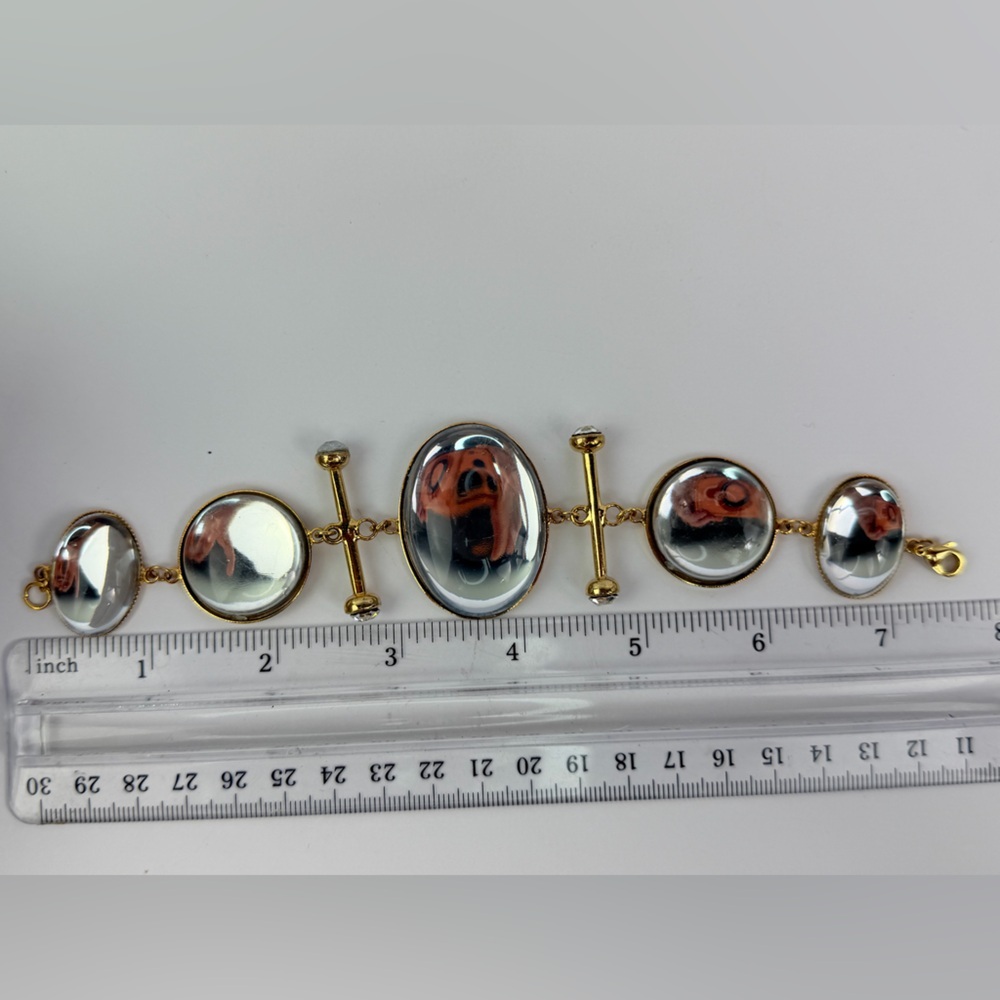 Vintage acrylic dome statement bracelet - Picture 7 of 9
